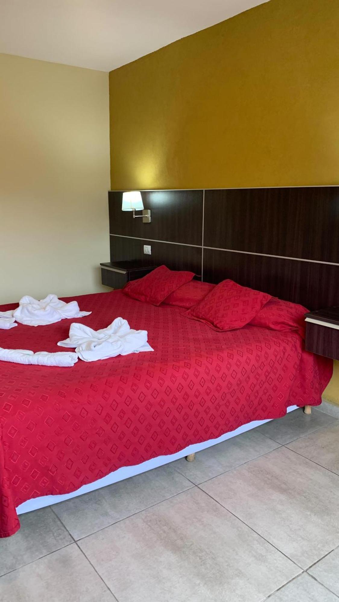 Hotel El Sauce Santa Rosa de Calamuchita Dış mekan fotoğraf